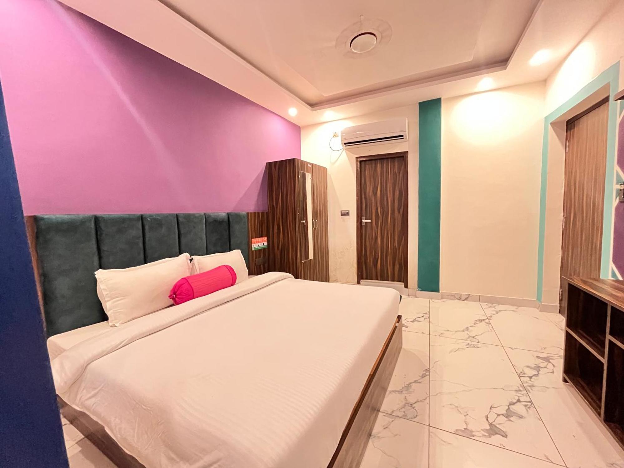 Bonfire Hostels Risikés Kültér fotó