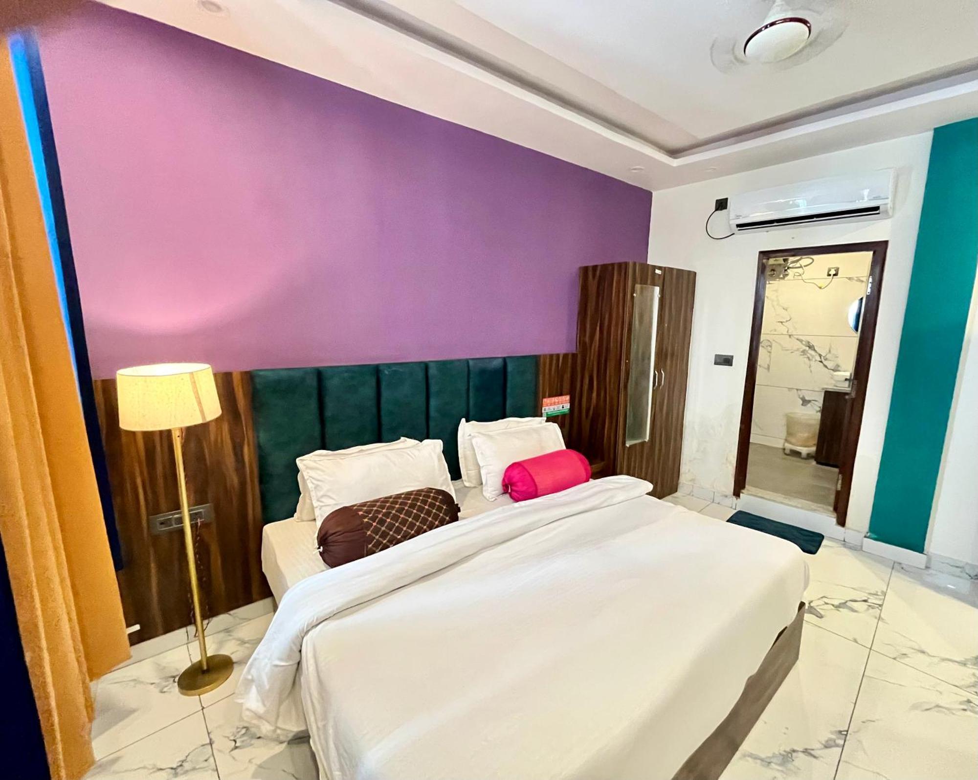 Bonfire Hostels Risikés Kültér fotó